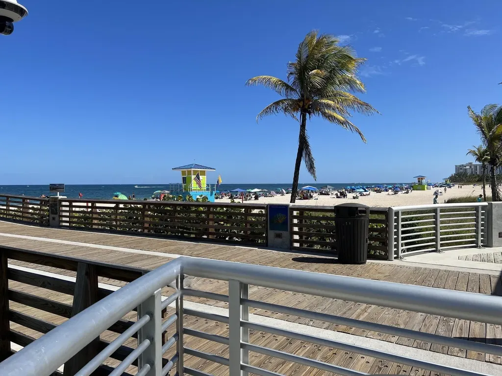 605 Oaks Drive Pompano Beach FL 33069
