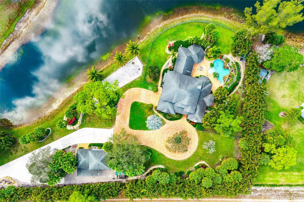 8035 Dillman Road West Palm Beach FL 33411