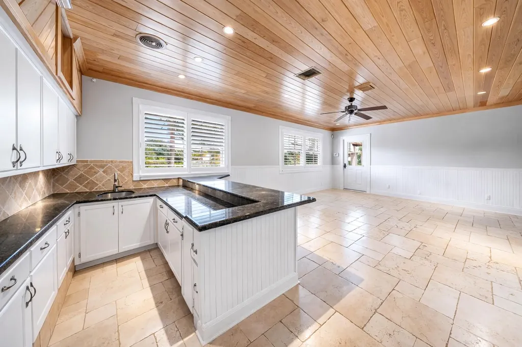 8035 Dillman Road West Palm Beach FL 33411