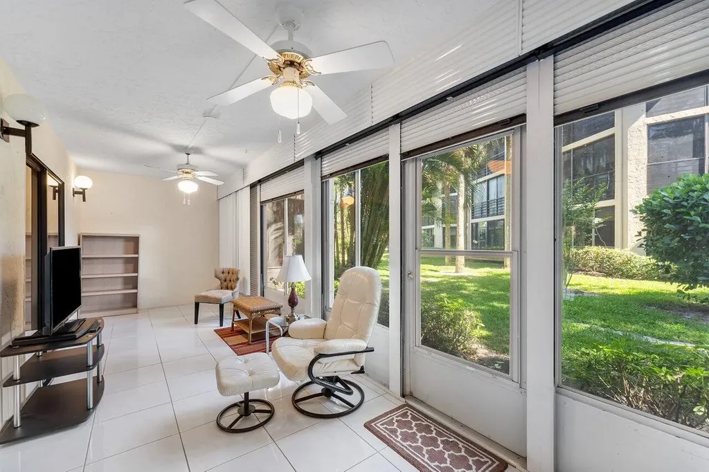 10118 Mangrove Drive Boynton Beach FL 33437