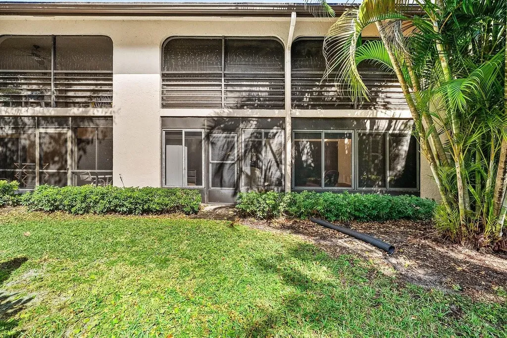10118 Mangrove Drive Boynton Beach FL 33437