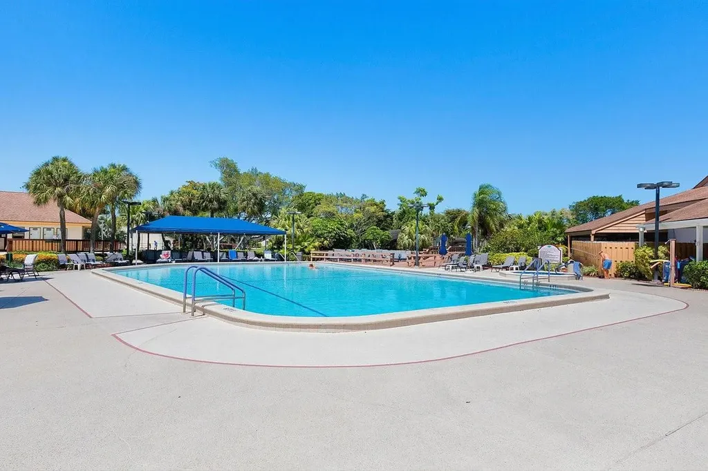 10118 Mangrove Drive Boynton Beach FL 33437
