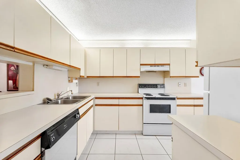 10118 Mangrove Drive Boynton Beach FL 33437
