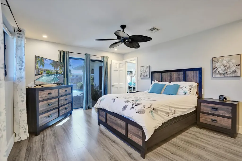 310 SE 13th Court Pompano Beach FL 33060