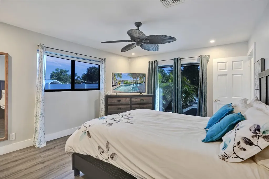 310 SE 13th Court Pompano Beach FL 33060