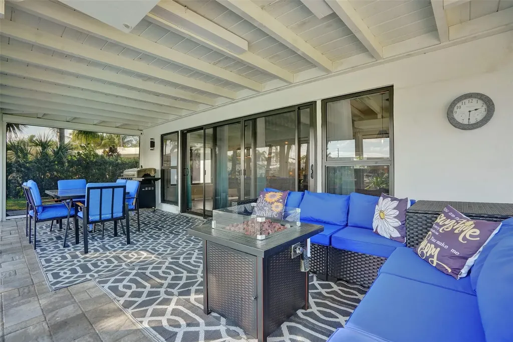 310 SE 13th Court Pompano Beach FL 33060
