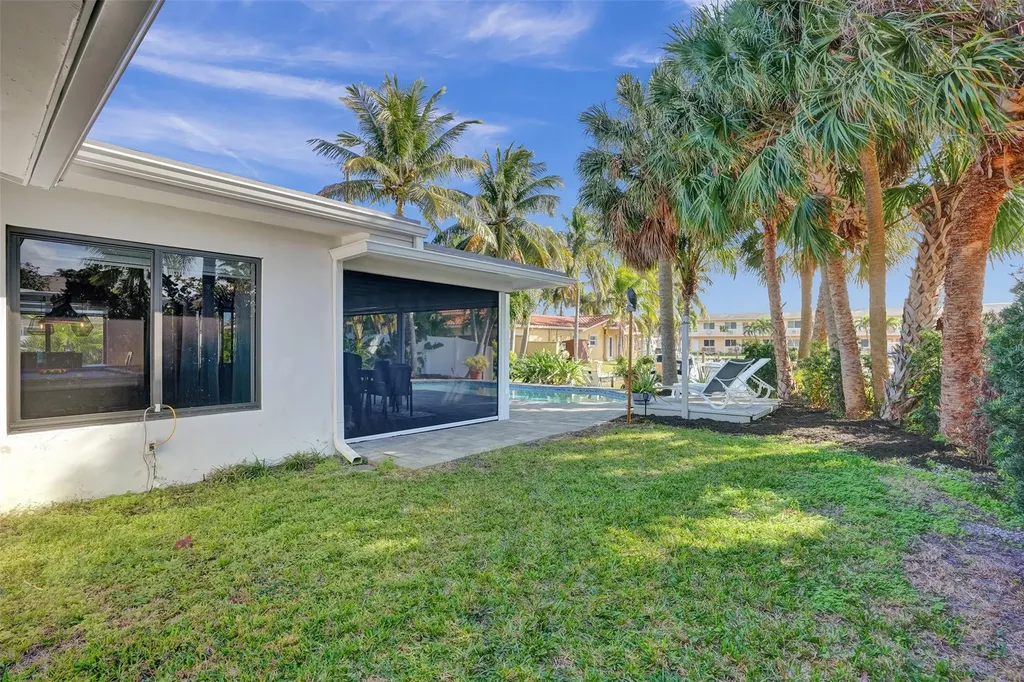 310 SE 13th Court Pompano Beach FL 33060