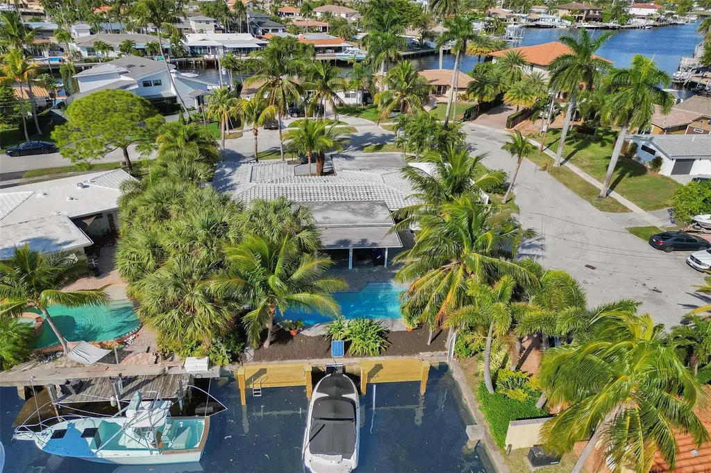 310 SE 13th Court Pompano Beach FL 33060