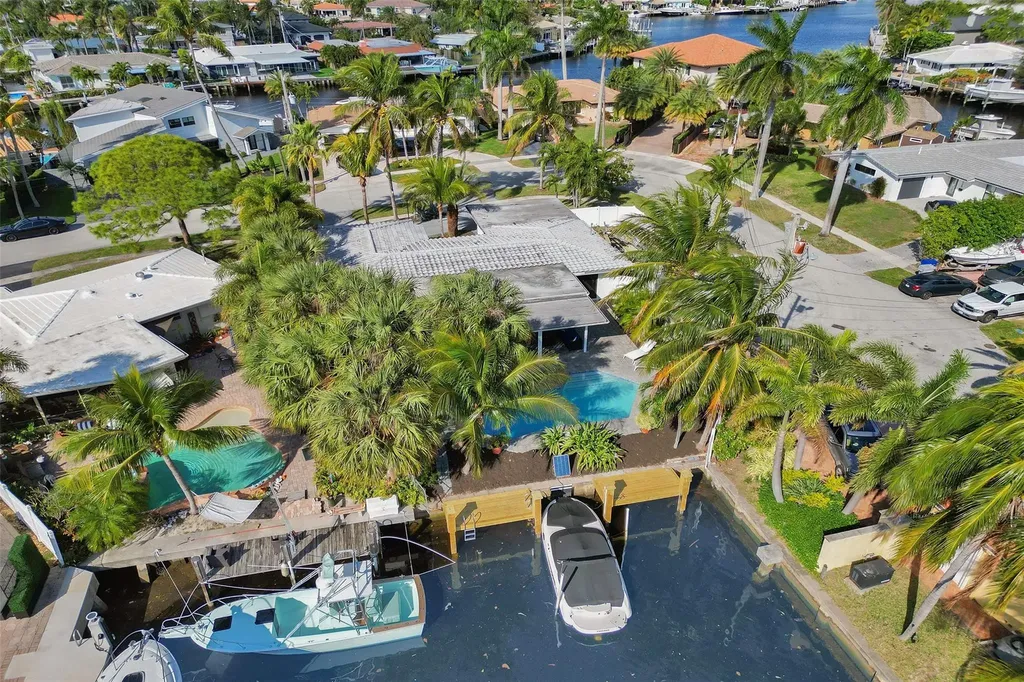 310 SE 13th Court Pompano Beach FL 33060