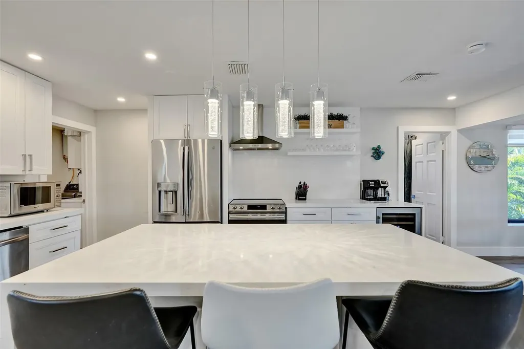 310 SE 13th Court Pompano Beach FL 33060