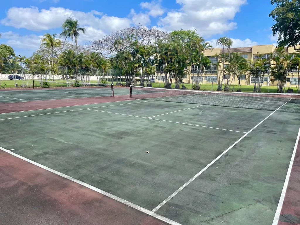 5860 NW 64th Avenue Fort Lauderdale FL 33319