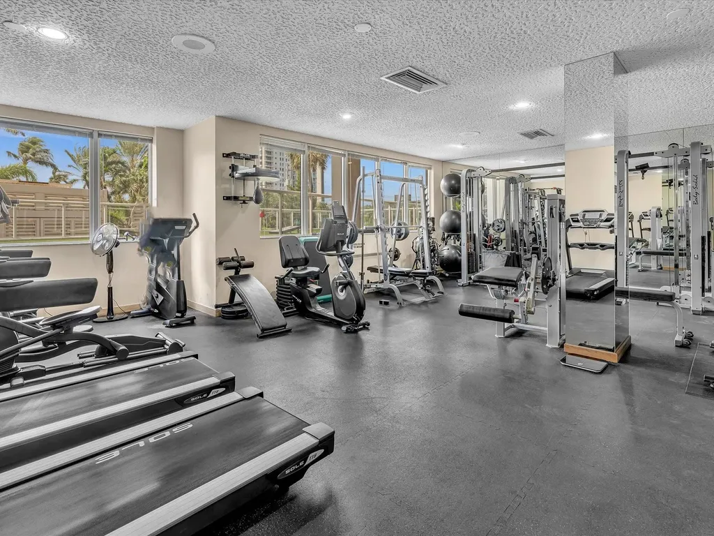 3000 Holiday Drive Fort Lauderdale FL 33316