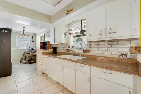 2424 1st Place SW Vero Beach FL 32962