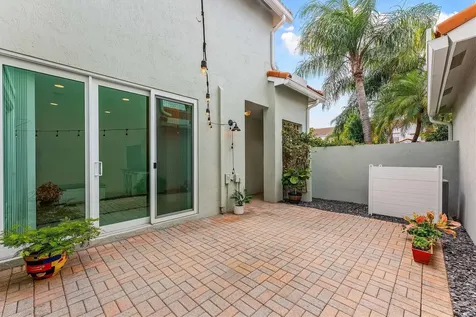 1135 Buttonwood Lane Hollywood FL 33019