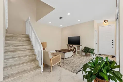 1135 Buttonwood Lane Hollywood FL 33019