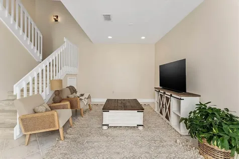 1135 Buttonwood Lane Hollywood FL 33019