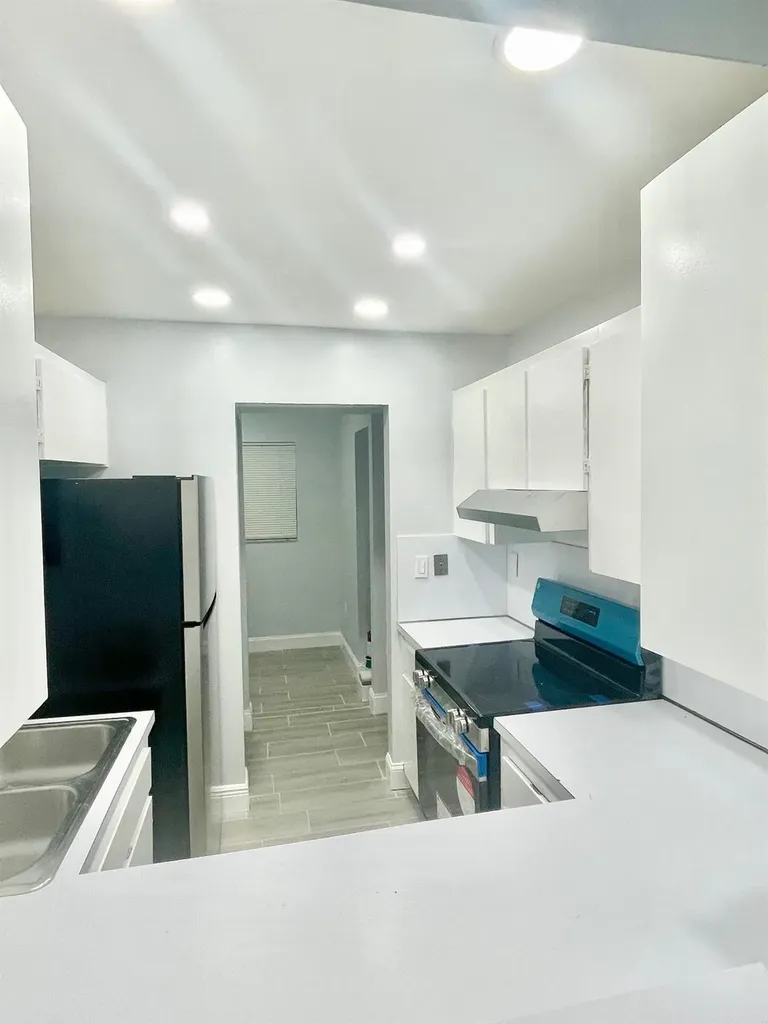 1021 Mockingbird Lane Plantation FL 33324