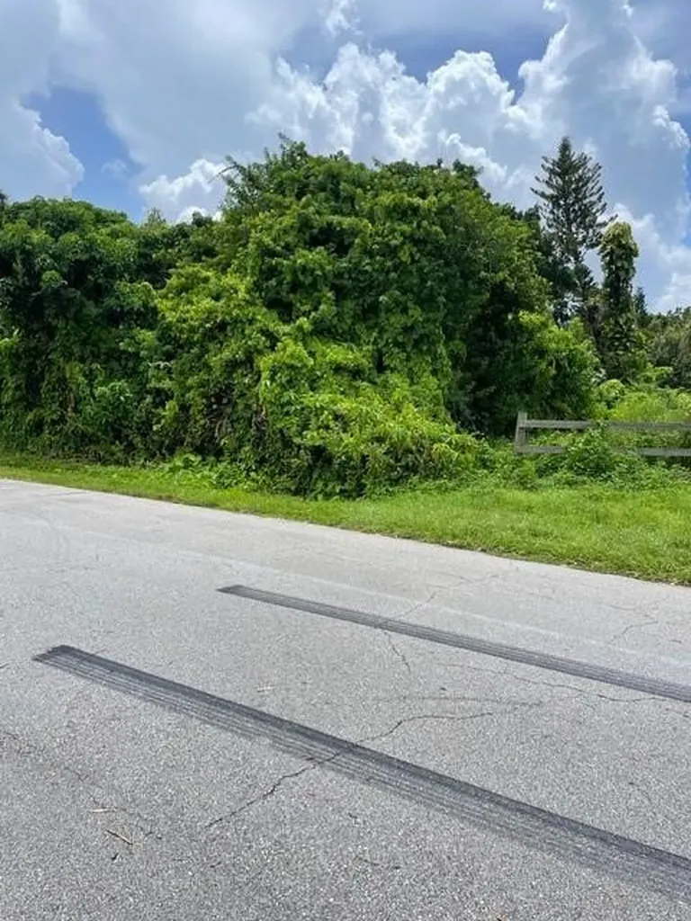 555 Sacramento Street North Fort Myers FL 33903