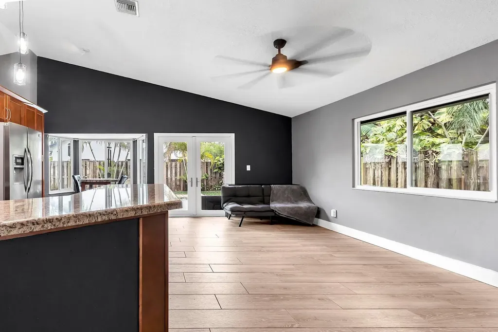 2822 NW 111th Avenue Sunrise FL 33322