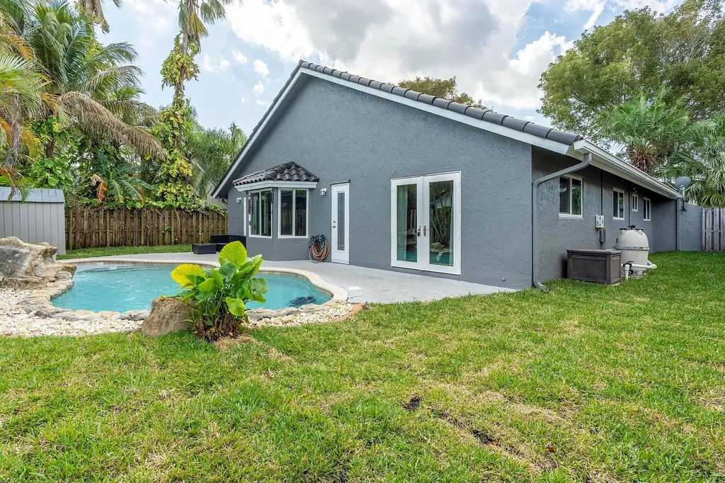 2822 NW 111th Avenue Sunrise FL 33322