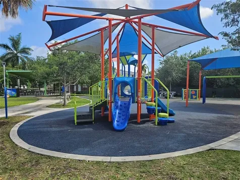 580 Egret Drive Hallandale Beach FL 33009