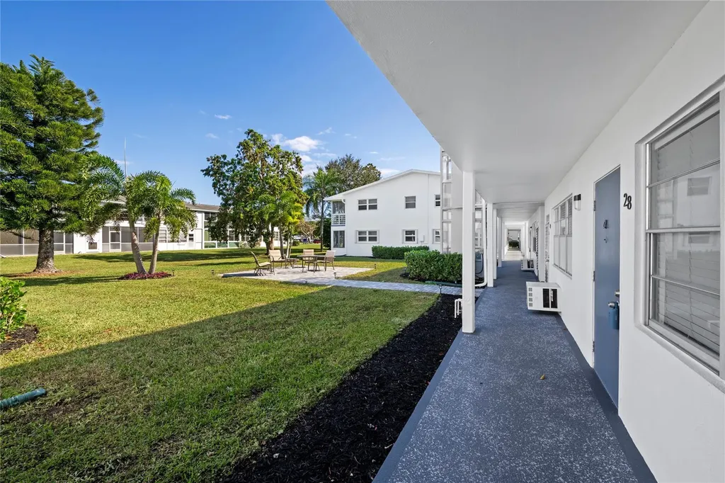 28 Prescott B Deerfield Beach FL 33442