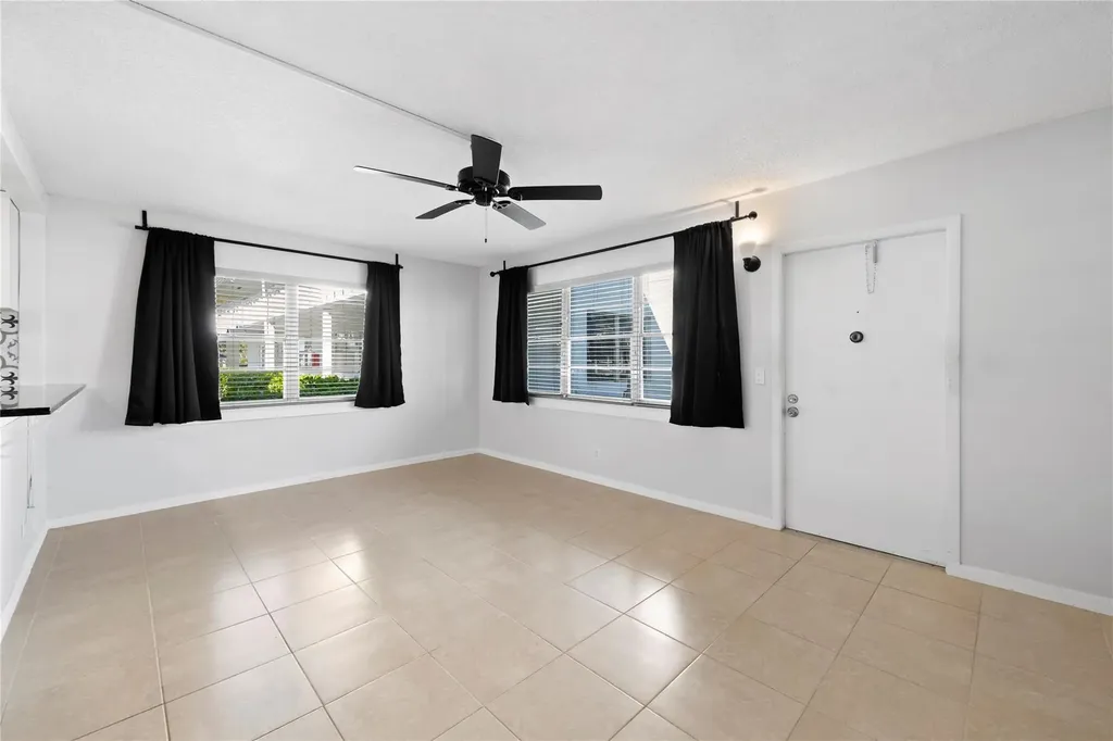 28 Prescott B Deerfield Beach FL 33442