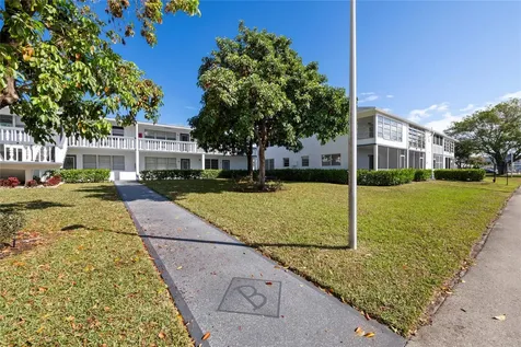 28 Prescott B Deerfield Beach FL 33442