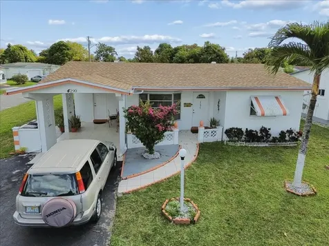 4290 NW 49th Terrace Lauderdale Lakes FL 33319