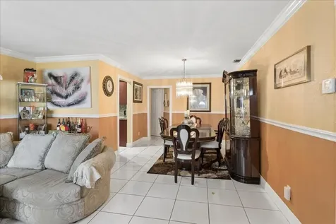 4290 NW 49th Terrace Lauderdale Lakes FL 33319
