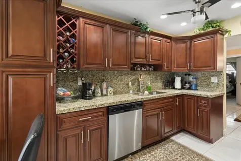 4290 NW 49th Terrace Lauderdale Lakes FL 33319