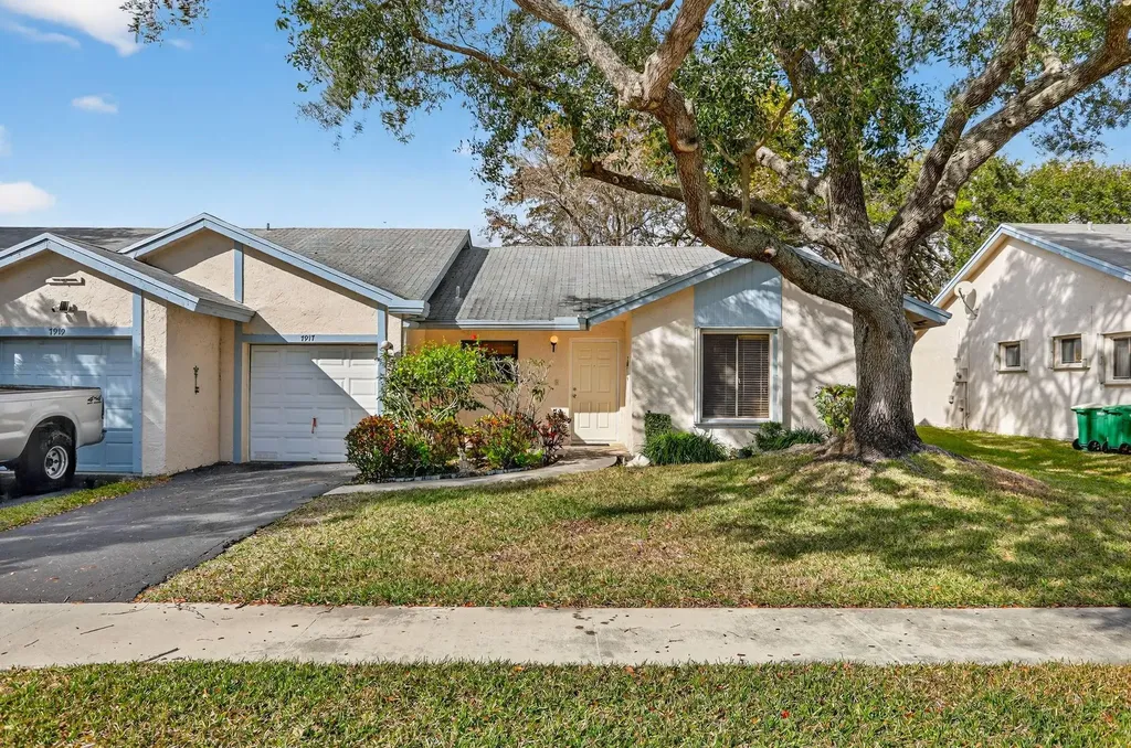 7917 NW 62nd Court Tamarac FL 33321