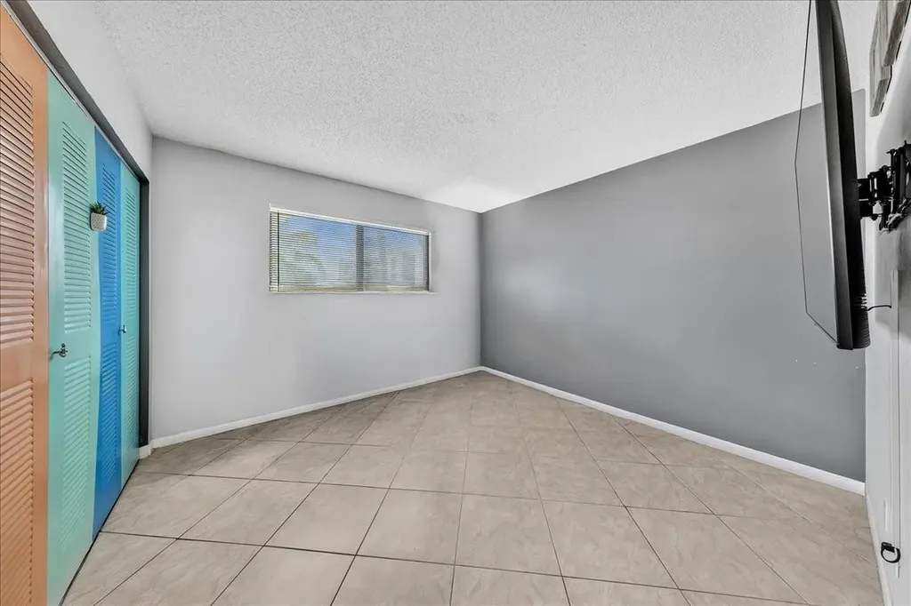 2217 Cypress Island Drive Pompano Beach FL 33069