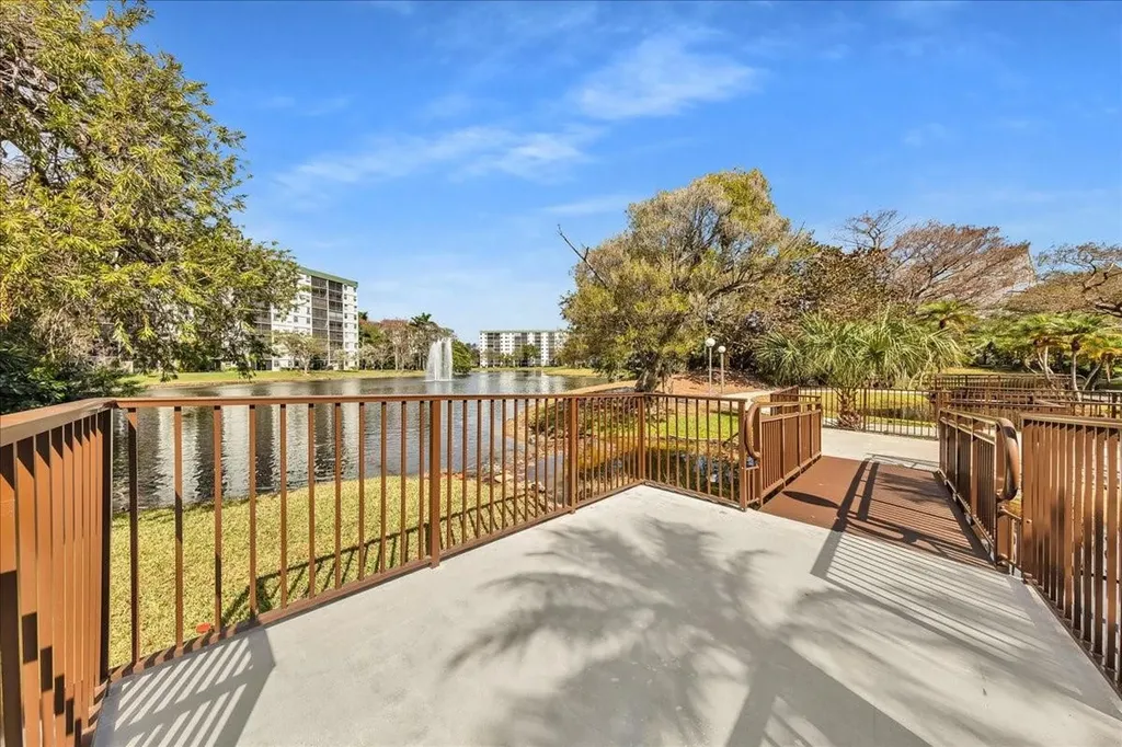 2217 Cypress Island Drive Pompano Beach FL 33069
