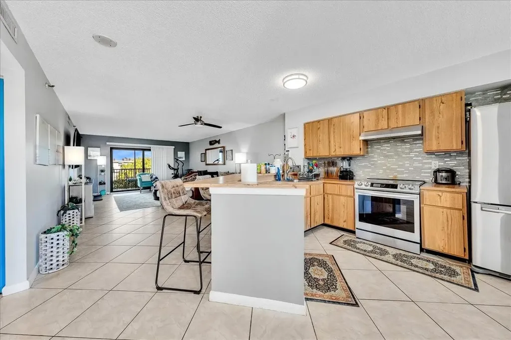 2217 Cypress Island Drive Pompano Beach FL 33069