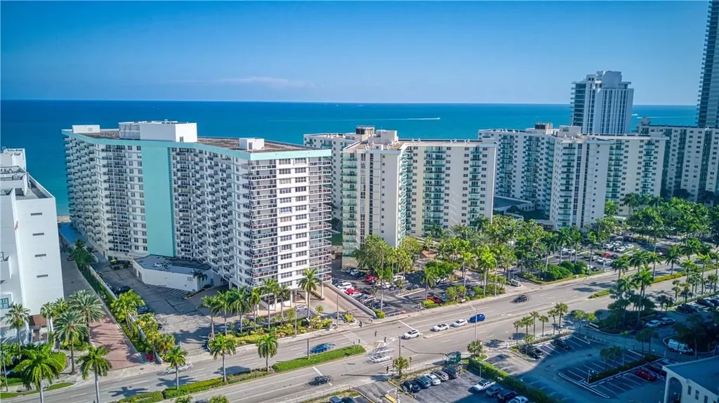 3725 S Ocean Drive Hollywood FL 33019