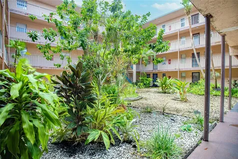 2850 Somerset Drive Lauderdale Lakes FL 33311