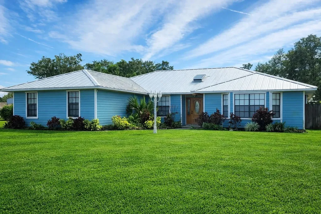 728 N Fischer Circle Sebastian FL 32958