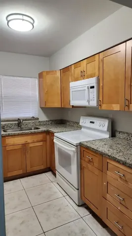 1523-1525 NW 8th Avenue Fort Lauderdale FL 33311