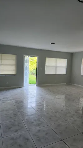 1523-1525 NW 8th Avenue Fort Lauderdale FL 33311