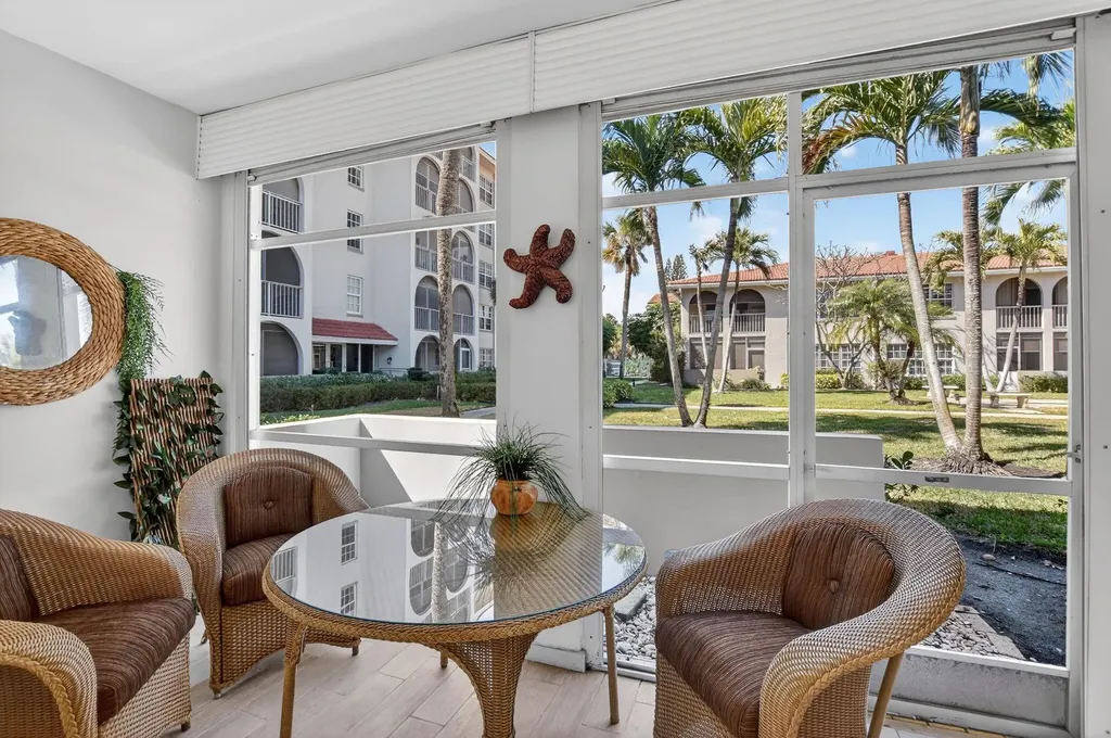 250 NE 20th Street Boca Raton FL 33431
