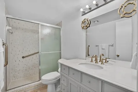 250 NE 20th Street Boca Raton FL 33431