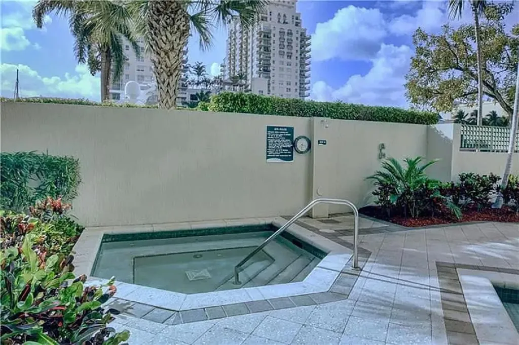 401 SW 4th Avenue Fort Lauderdale FL 33315