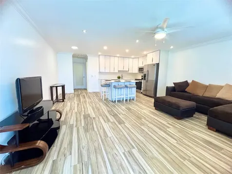 279 Oakridge P Deerfield Beach FL 33442