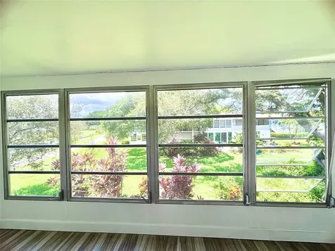 279 Oakridge P Deerfield Beach FL 33442