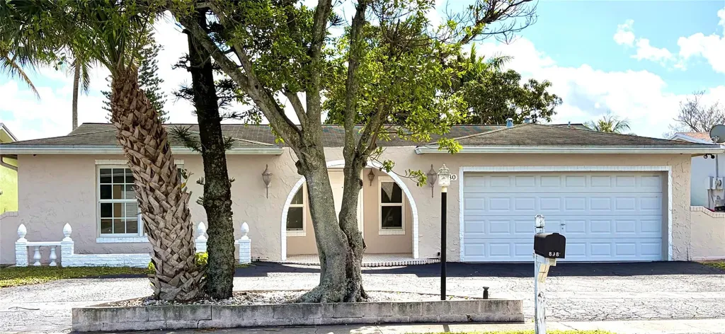 8980 NW 24th Place Sunrise FL 33322