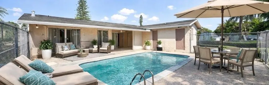 8980 NW 24th Place Sunrise FL 33322