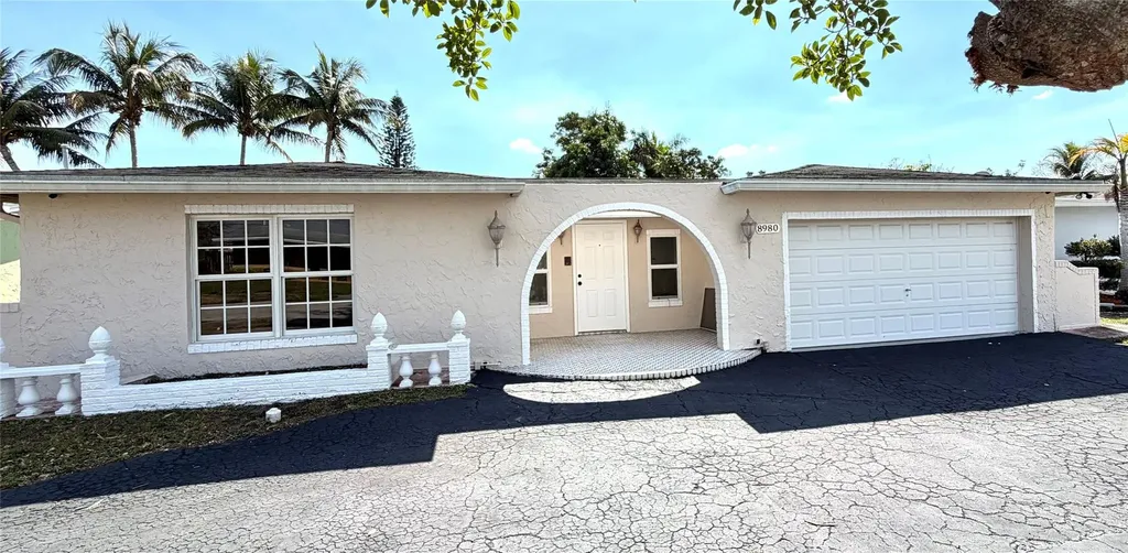 8980 NW 24th Place Sunrise FL 33322