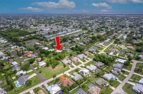 2614 SE Export Avenue Port St Lucie FL 34952