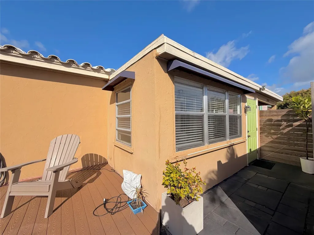 1421 NW 2nd Avenue Fort Lauderdale FL 33311